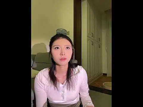 Snapshot of Y--F--LOVE chatting on March 2026 12:55:01 PM Y--F--LOVE online show from March 2026 12:55:01 PM