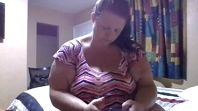 Snapshot of Juciy0420 chatting on June 2026 05:58:02 PM Juciy0420 online show from June 2026 05:58:02 PM