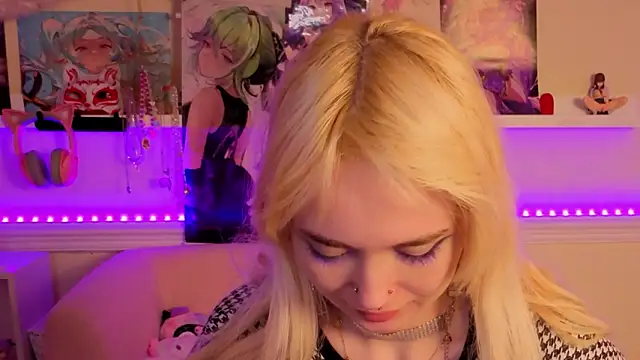 Iris Ivory online show from March 2026 07:21:01 AM