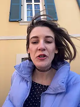 Snapshot of Kamorana chatting on March 2026 10:11:02 AM Kamorana online show from March 2026 10:11:02 AM