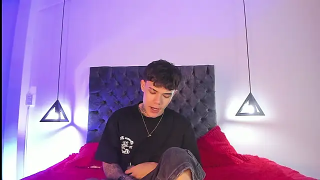 Snapshot of im_seven chatting on February 2026 04:34:02 AM im seven online show from February 2026 04:34:02 AM