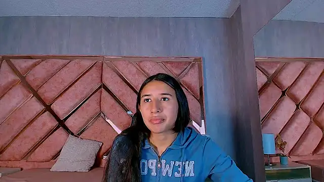 LilyRossi  online show from April 2026 12:07:02 PM