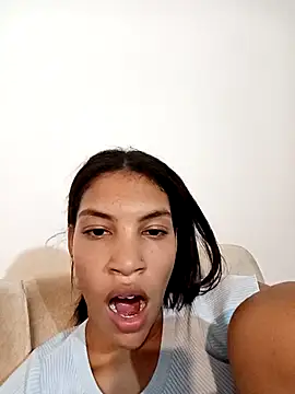 Snapshot of ginevere_20 chatting on May 2026 09:01:01 PM ginevere 20 online show from May 2026 09:01:01 PM
