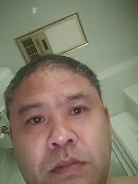 wanggang880903 online show from April 2026 11:00:01 PM