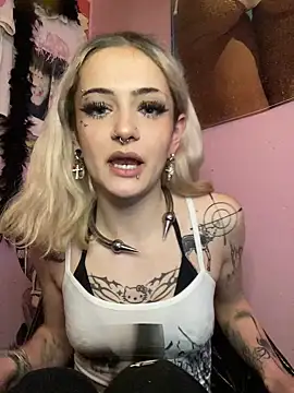 Snapshot of baby_starzx chatting on February 2026 05:47:02 PM baby starzx online show from February 2026 05:47:02 PM