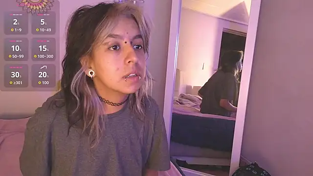 Snapshot of SamintheZone chatting on March 2026 08:42:02 AM SamintheZone online show from March 2026 08:42:02 AM