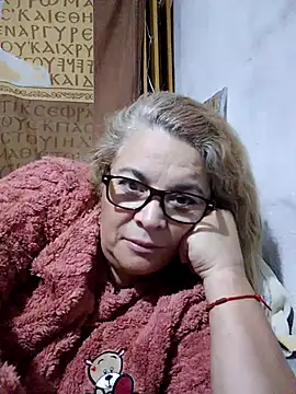 Snapshot of momismilf544 chatting on May 2026 10:33:02 AM momismilf544 online show from May 2026 10:33:02 AM