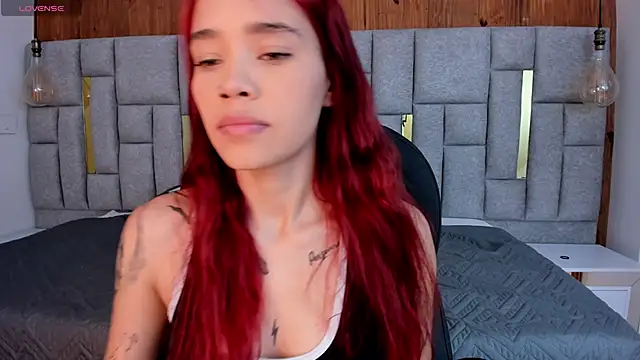 camilaa smith  online show from March 2026 08:00:01 PM