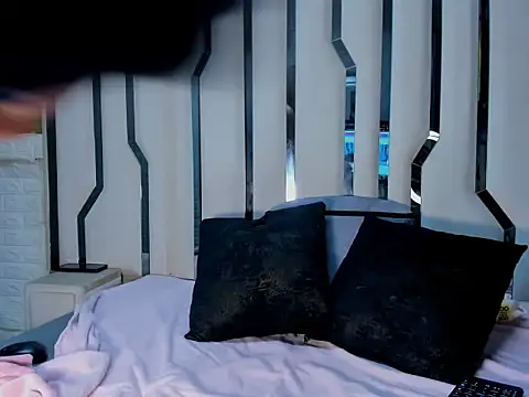 Brinnehh online show from April 2026 03:32:02 PM