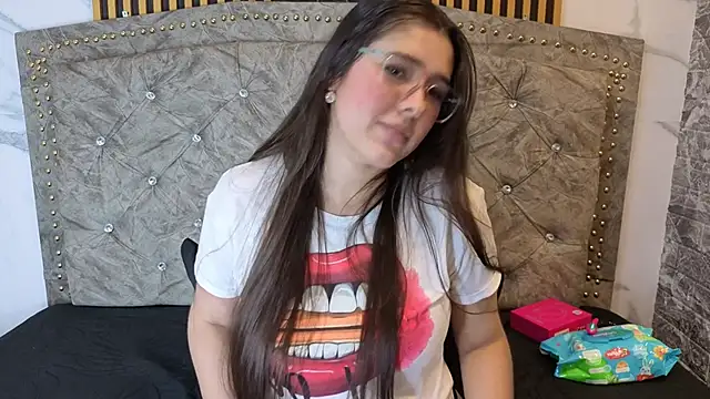 ElisVega online show from March 2026 02:06:01 AM