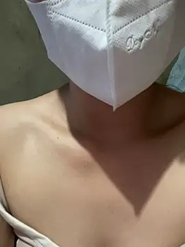 Snapshot of Lamlam68 chatting on March 2026 04:25:01 AM Lamlam68 online show from March 2026 04:25:01 AM