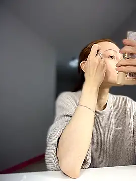 Snapshot of SadieSink_ chatting on April 2026 09:39:01 AM SadieSink online show from April 2026 09:39:01 AM