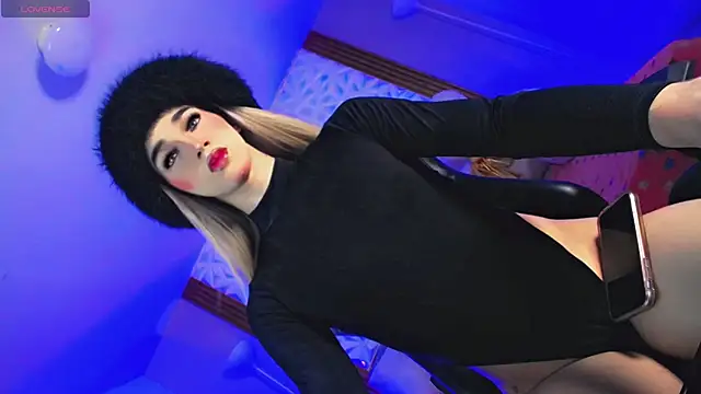 Snapshot of Sophiaa_doll_ chatting on May 2026 04:51:02 AM Sophiaa doll online show from May 2026 04:51:02 AM