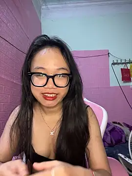 Leeeeiu online show from March 2026 03:19:02 PM