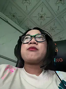 Leeeeiu online show from June 2026 03:14:02 PM