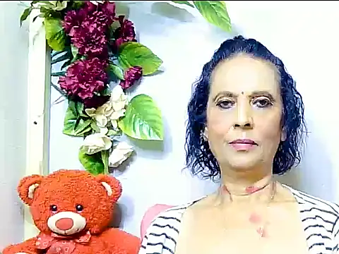 Snapshot of Hot_queen58 chatting on June 2026 06:07:02 PM Hot queen58 online show from June 2026 06:07:02 PM
