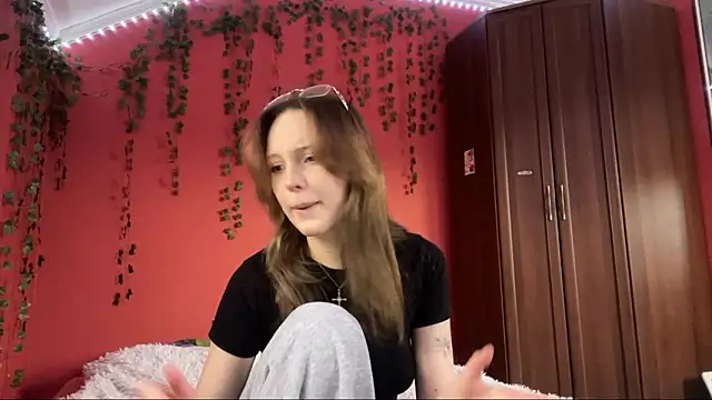 Snapshot of GretaMcdannold chatting on March 2026 01:35:02 PM GretaMcdannold online show from March 2026 01:35:02 PM