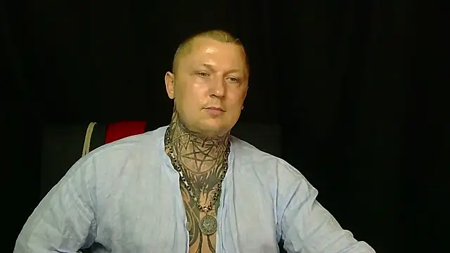 Snapshot of devilWithTats chatting on July 2026 05:19:02 PM devilWithTats online show from July 2026 05:19:02 PM