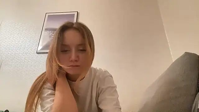 Snapshot of SultryJade chatting on February 2026 05:47:02 PM SultryJade online show from February 2026 05:47:02 PM