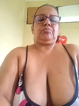 Roxy 77 online show from March 2026 06:16:02 PM