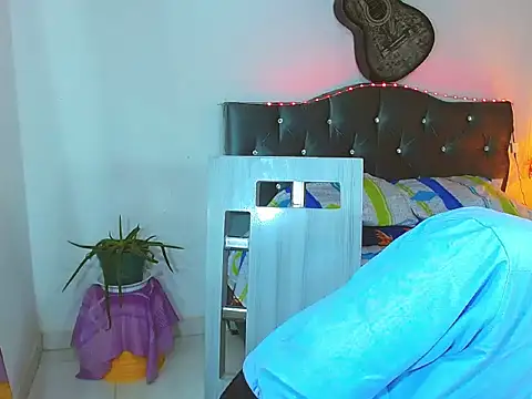  Santi2 online show from March 2026 08:19:01 AM