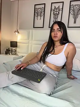 alejandra  garcia online show from March 2026 02:33:02 AM