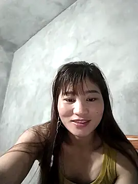 Lilinn  online show from March 2026 10:58:01 PM