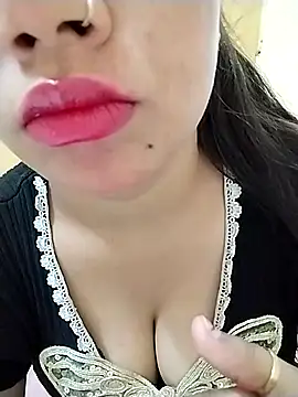 Snapshot of Bhawika-Kashap chatting on May 2026 05:12:02 AM Bhawika-Kashap online show from May 2026 05:12:02 AM