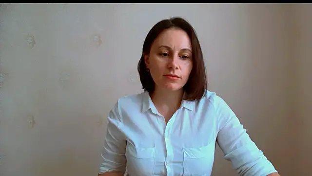 Snapshot of Inessa_beauty chatting on June 2026 01:15:01 PM Inessa beauty online show from June 2026 01:15:01 PM