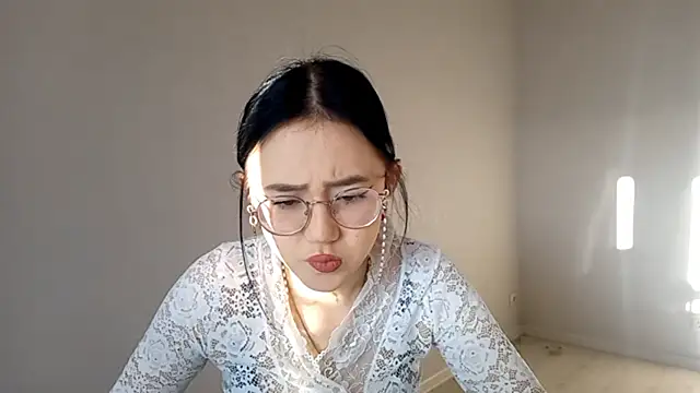 SolvedGlobe online show from April 2026 02:11:02 PM