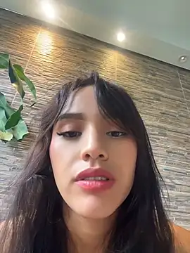 Mia-villalobos online show from May 2026 02:55:02 PM