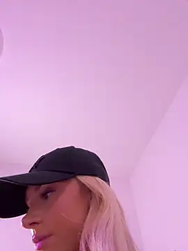 Naughtyblondex online show from April 2026 10:45:02 PM