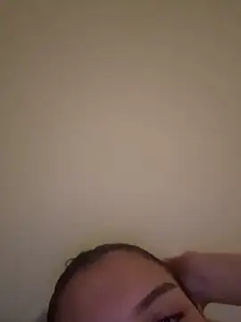 Snapshot of SuesseAlina chatting on March 2026 07:42:01 PM SuesseAlina online show from March 2026 07:42:01 PM