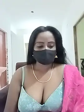 misti-boudii online show from June 2026 12:20:01 AM