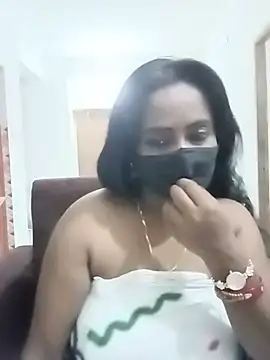 misti-boudii online show from July 2026 04:13:01 PM