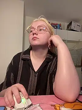 soft focus online show from June 2026 04:47:02 AM