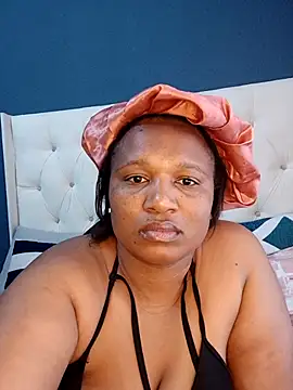 Cuddle Zee online show from March 2026 01:39:02 PM