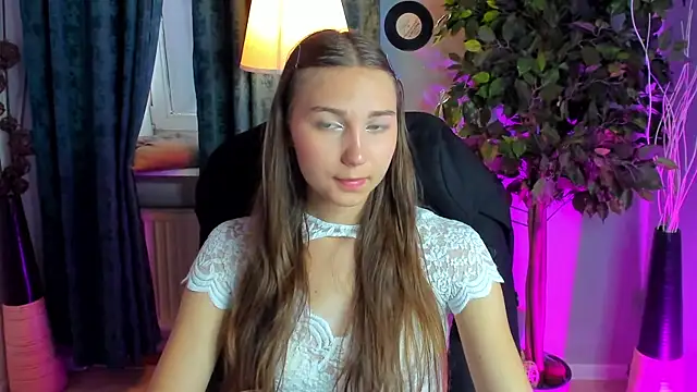 OliviaLang online show from May 2026 11:07:02 AM