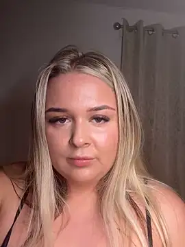 Goldieluxe online show from March 2026 12:34:02 AM