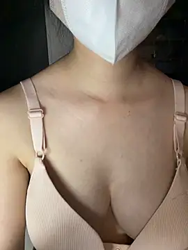 Jenny Milk online show from May 2026 05:20:01 PM