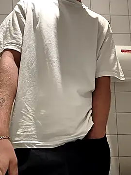 straightdude99 online show from March 2026 08:15:01 PM