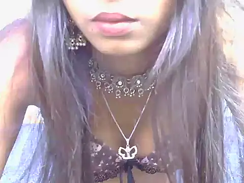 Snapshot of yours-isha chatting on July 2026 04:48:01 AM yours-isha online show from July 2026 04:48:01 AM