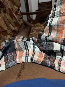 Snapshot of DimuthuBoy chatting on March 2026 07:42:01 PM DimuthuBoy online show from March 2026 07:42:01 PM