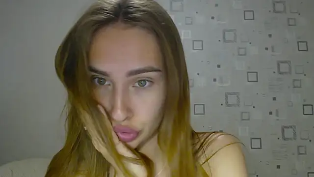 Snapshot of yourameliaa chatting on May 2026 05:42:04 PM yourameliaa online show from May 2026 05:42:04 PM