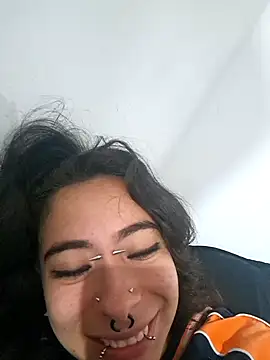 Moonandzukko online show from June 2026 11:33:02 PM