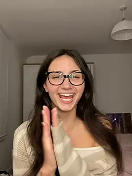 Snapshot of Ellamay06 chatting on March 2026 08:26:01 PM Ellamay06 online show from March 2026 08:26:01 PM