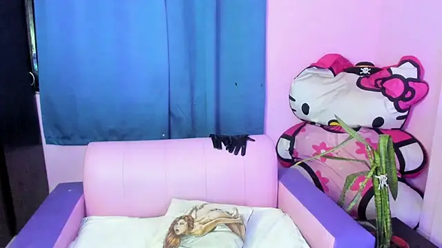 doll katiuska online show from June 2026 12:09:02 PM
