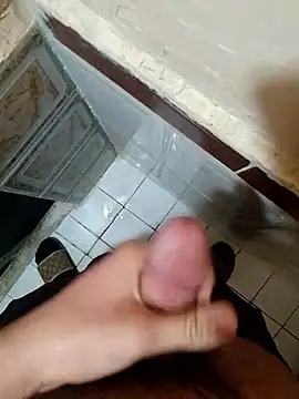 Snapshot of dzniyaak chatting on March 2026 01:44:02 AM dzniyaak online show from March 2026 01:44:02 AM