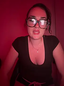 Claraaaaa06 online show from April 2026 07:28:01 PM