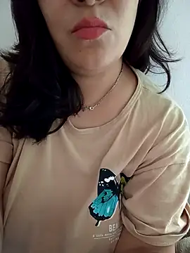 Meluxxx online show from April 2026 06:35:01 PM